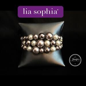 Lia Sophia "Carmelo" Matte Gold and Glass Pearl Stretch Bracelet